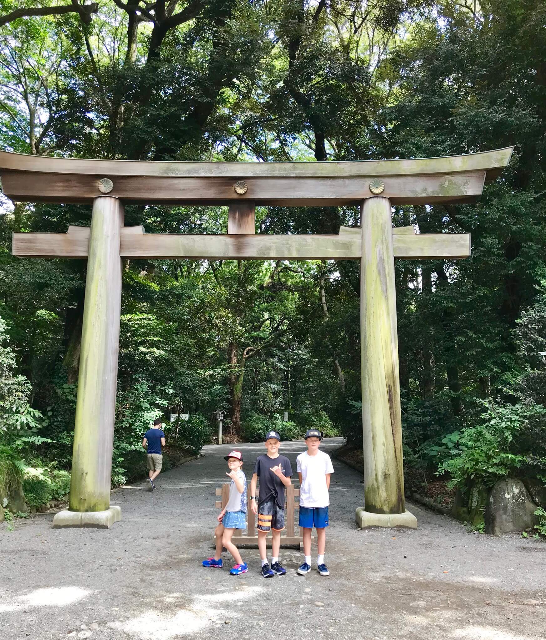 Travel with Mayella - Japan Shinto Shrine